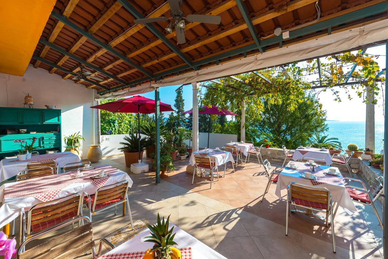 Villa Carmen Rooms & Apartments Mlini Exterior photo